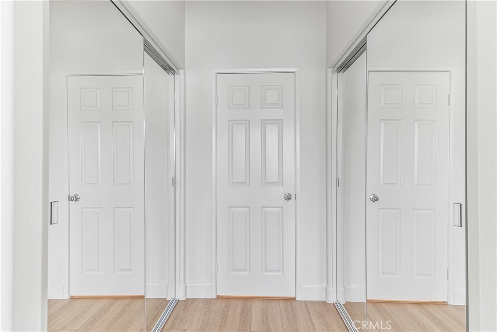 https://media.crmls.org/medias/45a5d0b4-869e-4daf-8590-129b46cb24f9.jpg?preset=X-Large
