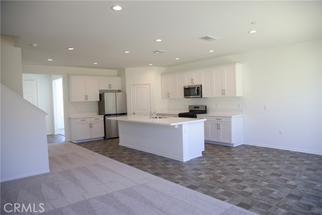Detail Gallery Image 7 of 24 For 25045 Mountain Violet, Menifee,  CA 92586 - 5 Beds | 3 Baths