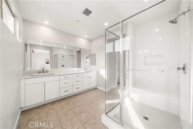 Detail Gallery Image 30 of 34 For 602 Catalonia, Lake Forest,  CA 92630 - 4 Beds | 4 Baths