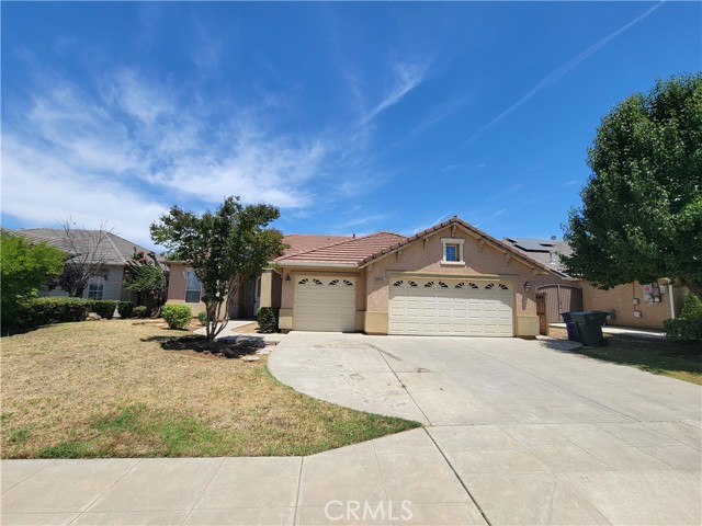 Detail Gallery Image 1 of 1 For 2979 Swift Ave, Clovis,  CA 93611 - 4 Beds | 2/1 Baths