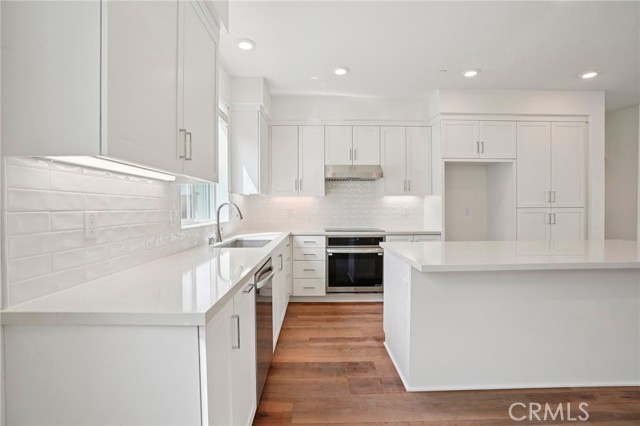 1675 Coral Sea LN