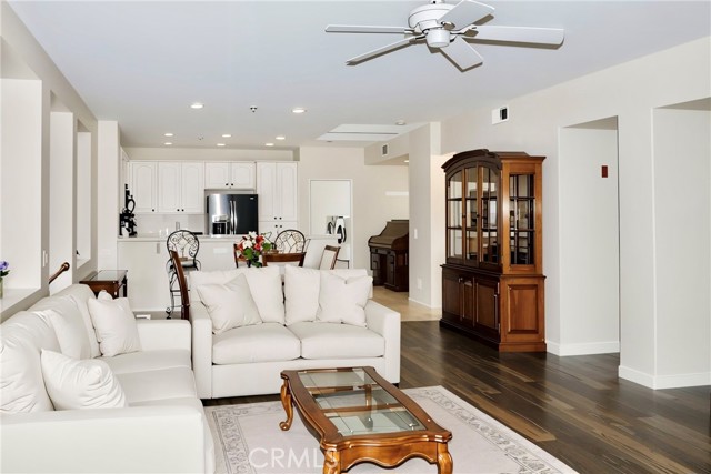 Detail Gallery Image 9 of 31 For 30 Taquitz, Irvine,  CA 92602 - 2 Beds | 2 Baths