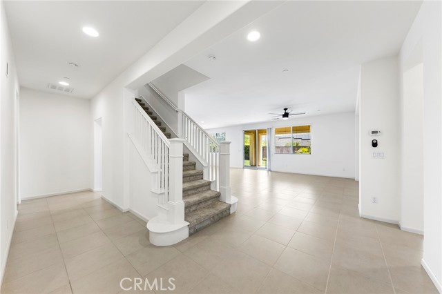 Detail Gallery Image 4 of 53 For 1283 W Tulip Circle, Beaumont,  CA 92223 - 5 Beds | 4 Baths