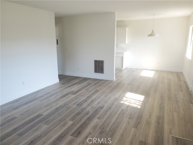 Detail Gallery Image 5 of 9 For 18891 Mora Kai #D,  Huntington Beach,  CA 92646 - 1 Beds | 1 Baths
