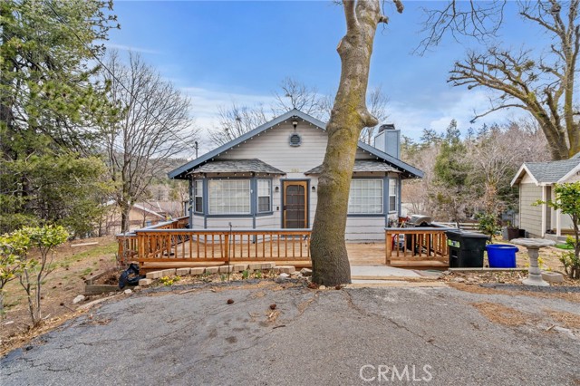 310 Forest Circle, Crestline, CA 92325