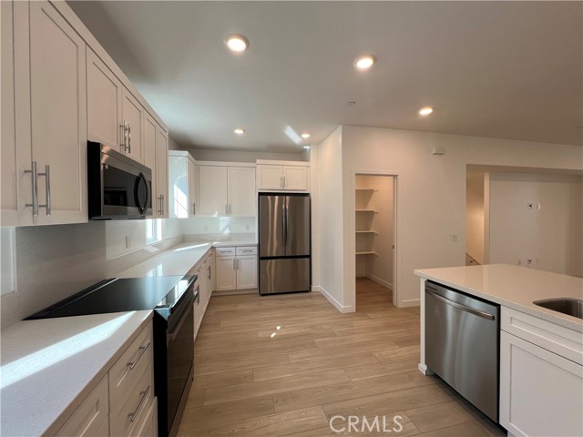 Detail Gallery Image 5 of 13 For 2544 Dorris St, El Monte,  CA 91733 - 4 Beds | 3/1 Baths