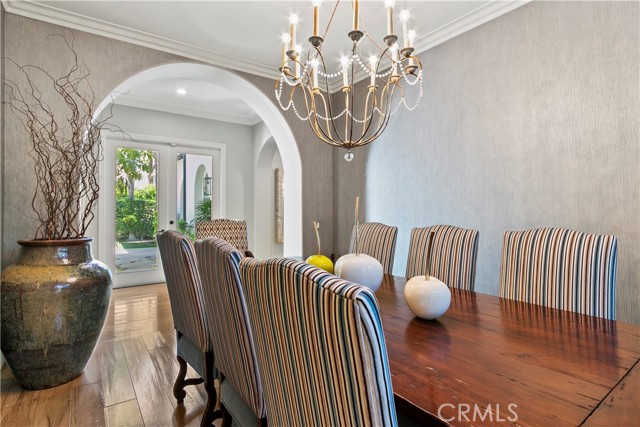 Detail Gallery Image 13 of 54 For 23 Boardwalk, Newport Beach,  CA 92660 - 6 Beds | 4/2 Baths