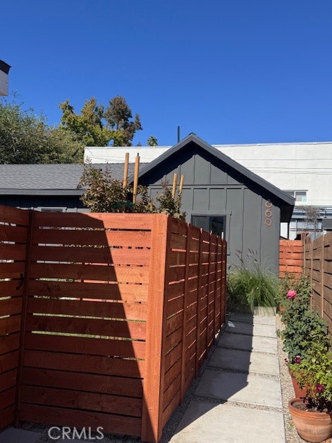 MLS #OC25258681 image #6