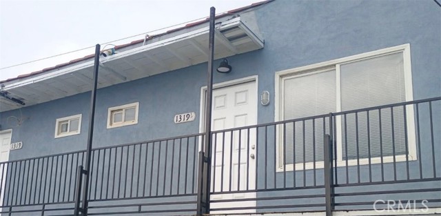 Detail Gallery Image 2 of 5 For 1319 1/2 W 92nd, Los Angeles,  CA 90044 - 1 Beds | 1 Baths