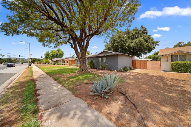 22353 Roscoe Boulevard, West Hills CA: https://media.crmls.org/medias/45af1e43-4c2c-4aef-8fee-c5141c38155e.jpg