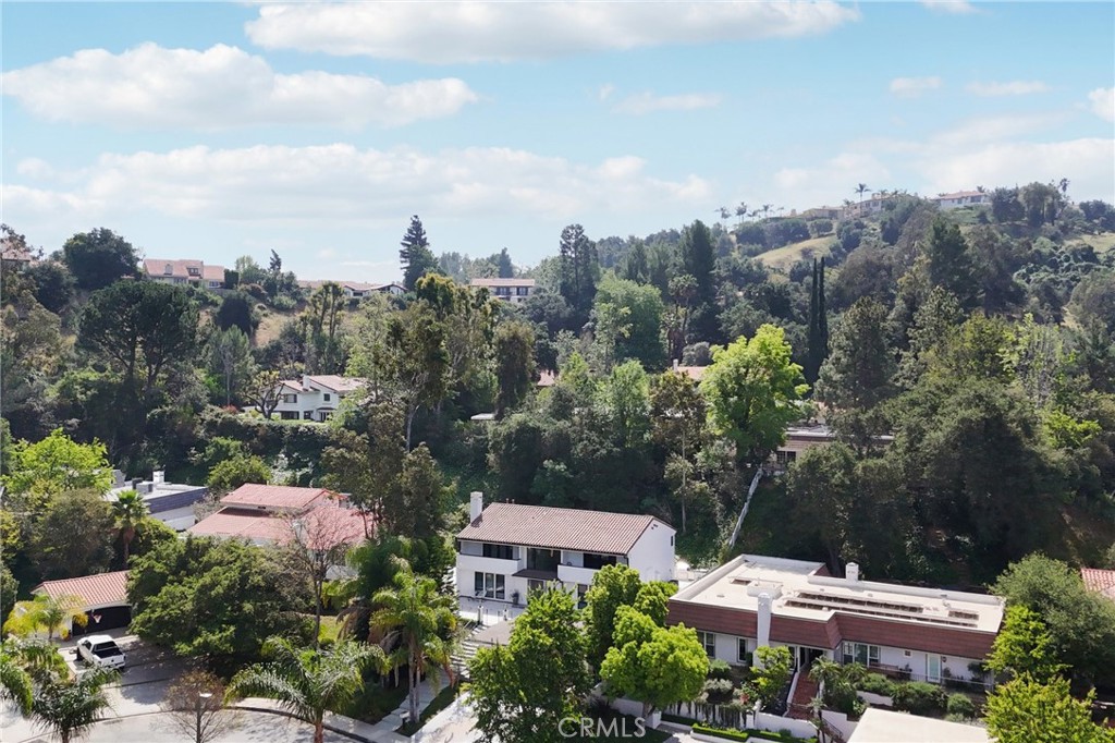 https://media.crmls.org/medias/45af2ccb-6f99-49eb-bc3f-836e95c84579.jpg?preset=X-Large