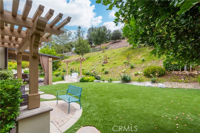 25410 PRADO DE LAS BELLOTAS, Calabasas CA: https://media.crmls.org/medias/45af733e-ef59-4e6e-b39a-550863db4947.jpg