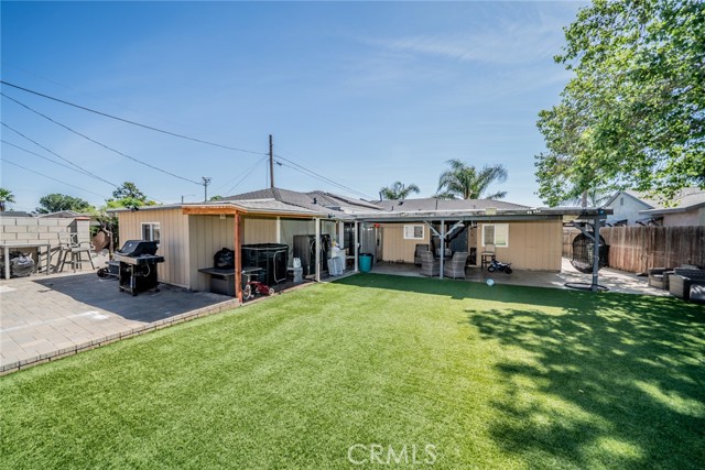 Detail Gallery Image 17 of 24 For 14828 Ivy, Fontana,  CA 92335 - 4 Beds | 2 Baths