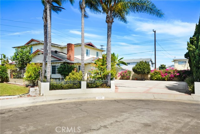 Detail Gallery Image 2 of 23 For 1459 E 214th St, Carson,  CA 90745 - 5 Beds | 3 Baths