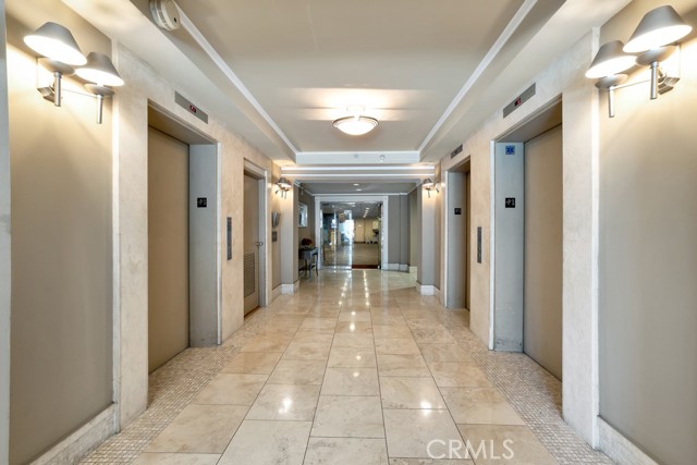Detail Gallery Image 24 of 27 For 620 S Gramercy #338,  Los Angeles,  CA 90005 - 2 Beds | 2 Baths