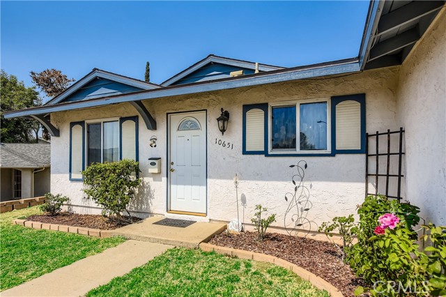 Detail Gallery Image 1 of 17 For 10651 Trigal Way, Santee,  CA 92071 - 4 Beds | 2 Baths