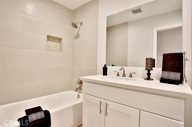 MLS #OC25265040 image #15