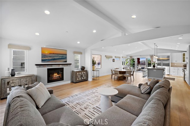 Detail Gallery Image 7 of 34 For 163 Calle Redondel, San Clemente,  CA 92672 - 3 Beds | 2/1 Baths