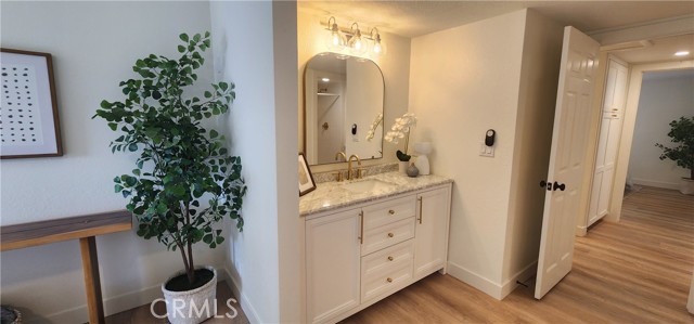 Detail Gallery Image 20 of 33 For 519 Amber Dr, Huntington Beach,  CA 92648 - 3 Beds | 2/1 Baths