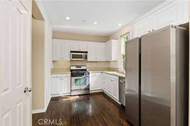 Detail Gallery Image 11 of 42 For 66 Greenhouse, Irvine,  CA 92603 - 3 Beds | 2/1 Baths