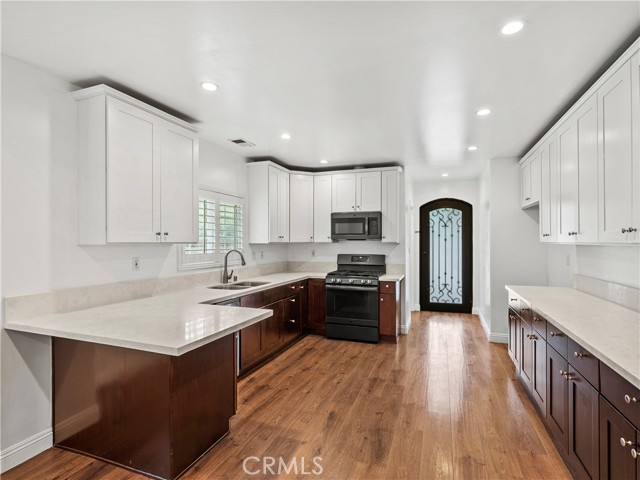2128 E 3rd Street, Los Angeles CA: https://media.crmls.org/medias/45b35f8d-acf0-4573-8284-3f62c6c5c982.jpg