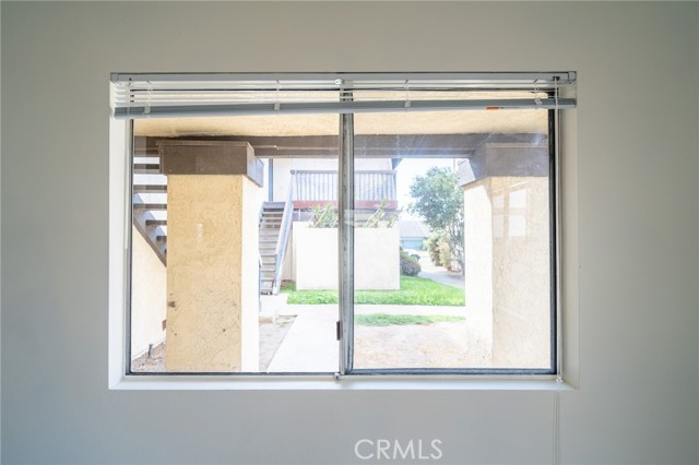 Detail Gallery Image 9 of 11 For 615 Utica, Huntington Beach,  CA 92648 - 1 Beds | 1 Baths