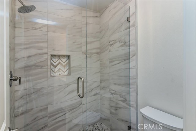 Detail Gallery Image 31 of 60 For 22218 Germain St #2,  Chatsworth,  CA 91311 - 4 Beds | 2/1 Baths