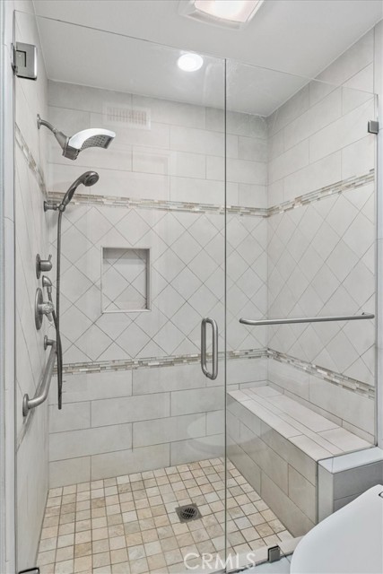 Detail Gallery Image 17 of 41 For 19705 Teresa Ct, Cerritos,  CA 90703 - 6 Beds | 3/1 Baths