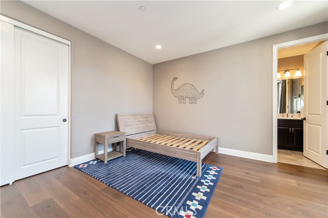 Detail Gallery Image 36 of 57 For 56 Dunmore, Irvine,  CA 92620 - 5 Beds | 5/1 Baths