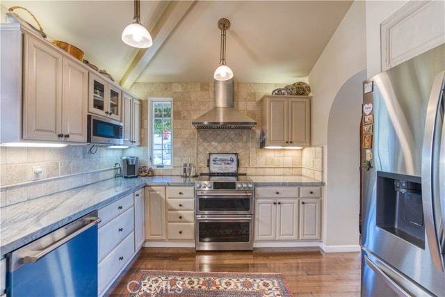 226 Encanto Avenue, Pismo Beach CA: https://media.crmls.org/medias/45b6b6cb-0c45-4275-8bbe-a189d357bf20.jpg