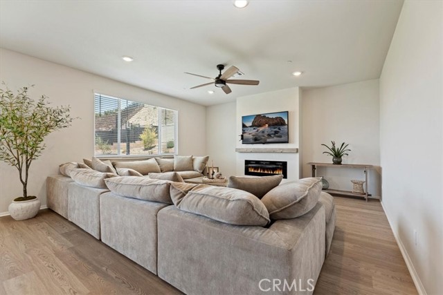 11653 Couples Court, Beaumont CA: https://media.crmls.org/medias/45b6f31e-d6f6-460e-9465-4f82014b4b2b.jpg