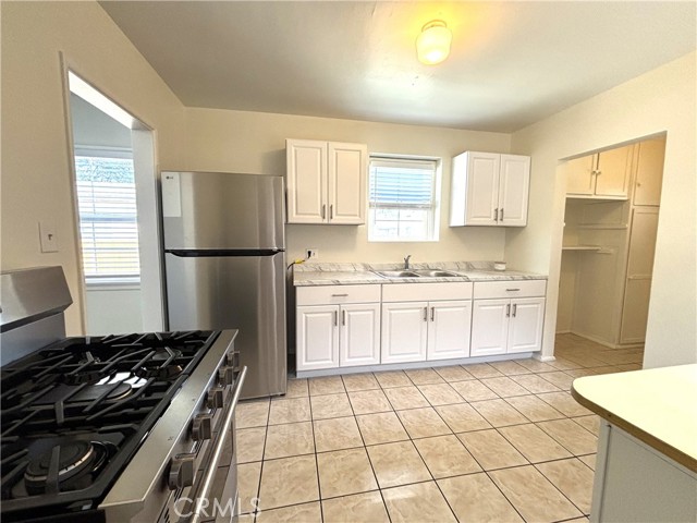 Detail Gallery Image 9 of 32 For 1715 E. Mardina St., West Covina,  CA 91791 - 4 Beds | 2 Baths