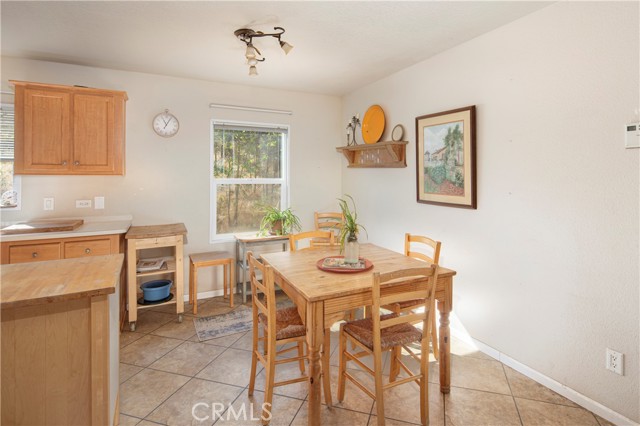 Manufactured Home-Dining