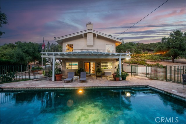 23328 Valley Circle Boulevard, Chatsworth CA: https://media.crmls.org/medias/45b97562-1123-42bf-bf2c-deafe1e974ef.jpg