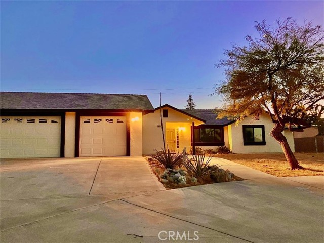 Detail Gallery Image 2 of 24 For 56755 Golden Bee Dr, Yucca Valley,  CA 92284 - 3 Beds | 2 Baths