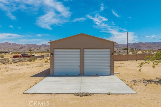 63357 Uranium Road, Joshua Tree CA: https://media.crmls.org/medias/45ba3085-11a6-4136-8c04-d0054c700d62.jpg