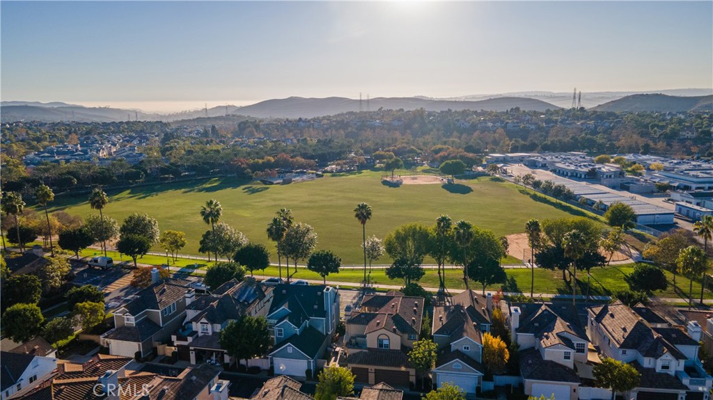 MLS #OC25274767 image #24