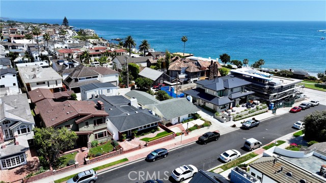 Detail Gallery Image 6 of 17 For 212 Larkspur Ave, Corona Del Mar,  CA 92625 - – Beds | – Baths