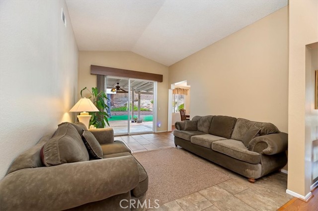 Detail Gallery Image 9 of 35 For 39661 Old Spring Rd, Murrieta,  CA 92563 - 3 Beds | 2 Baths