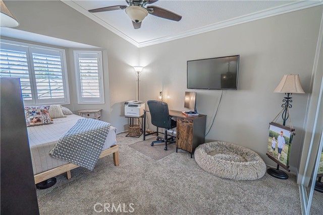 Detail Gallery Image 40 of 65 For 20019 Nutcracker Ct, Canyon Country,  CA 91351 - 4 Beds | 2/1 Baths