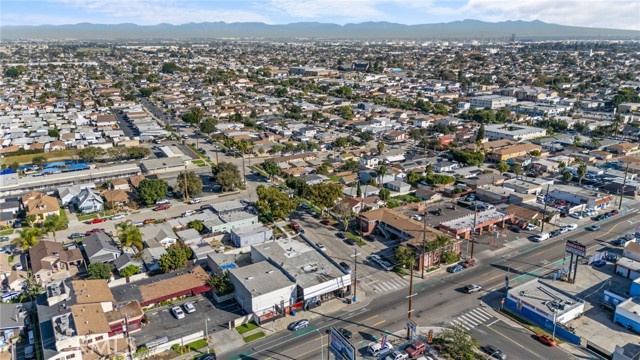 Image 48 of 54 For 1303 Anaheim Street