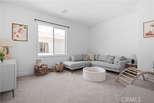 3966 Leighton Point Rd., Calabasas CA: https://media.crmls.org/medias/45c04fda-3450-4e28-84ce-9be212c561f9.jpg