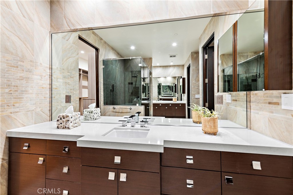 45c0545c 7e19 44ed 9473 17bb9bcb88da