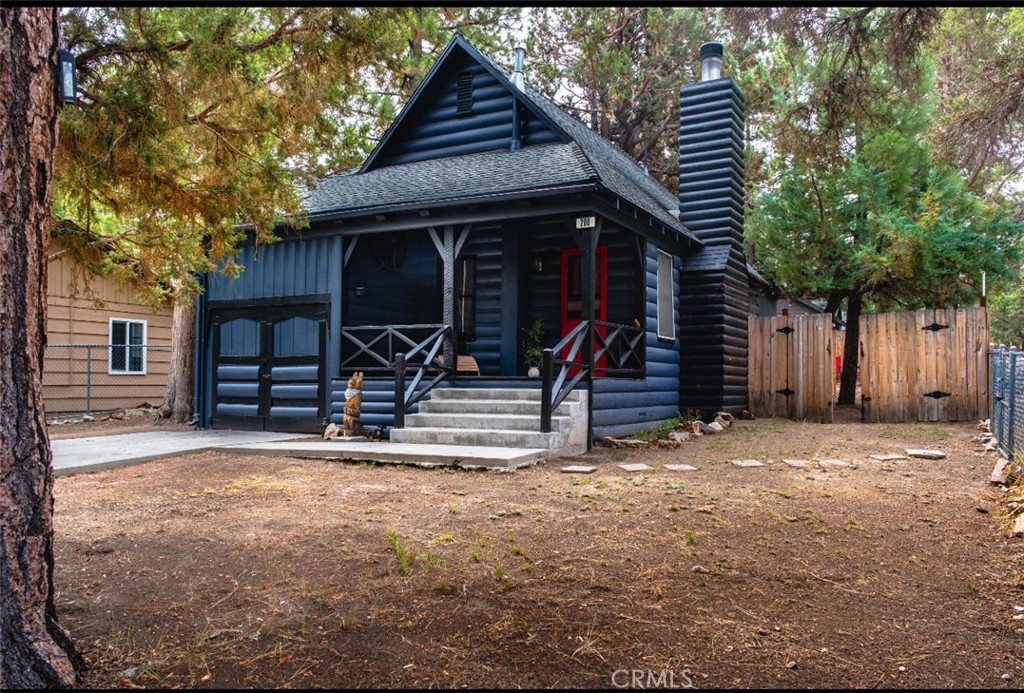 200 E Fairway Boulevard