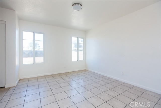 Detail Gallery Image 15 of 31 For 3790 Nuttree, Riverside,  CA 92501 - 3 Beds | 2 Baths