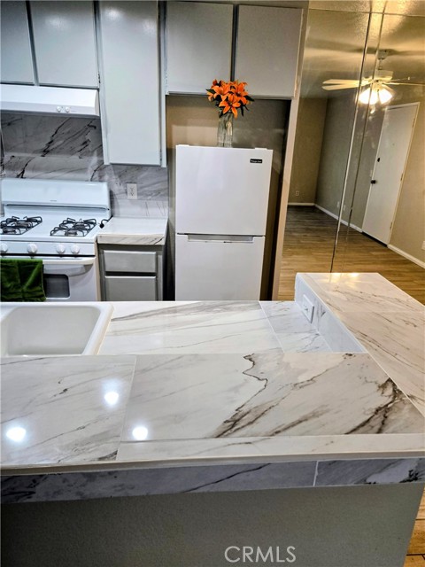 Detail Gallery Image 6 of 20 For 31200 Landau Bld, Cathedral City,  CA 92234 - 2 Beds | 2 Baths