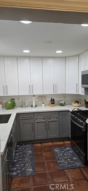 4647 Abbott Road, Lynwood CA: https://media.crmls.org/medias/45c1a1ed-d02f-46a3-941b-3a4bc95b2e97.jpg