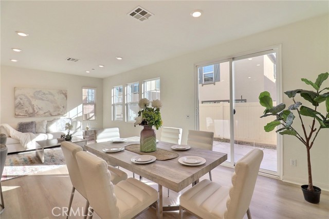 Detail Gallery Image 12 of 33 For 2076 E Sentinel Privado, Ontario,  CA 91764 - 4 Beds | 3 Baths