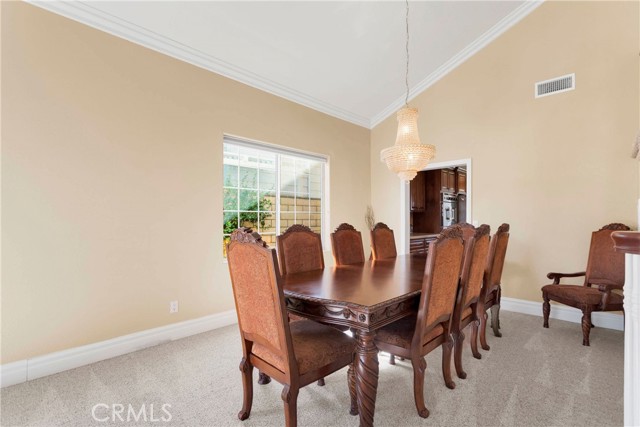 Detail Gallery Image 8 of 60 For 13880 Driftwood Dr, Victorville,  CA 92395 - 4 Beds | 3 Baths