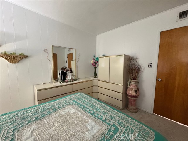 2064 E Campus Way, Hemet CA: https://media.crmls.org/medias/45c2ca9e-85a0-4bfc-b254-c8e94d718cff.jpg